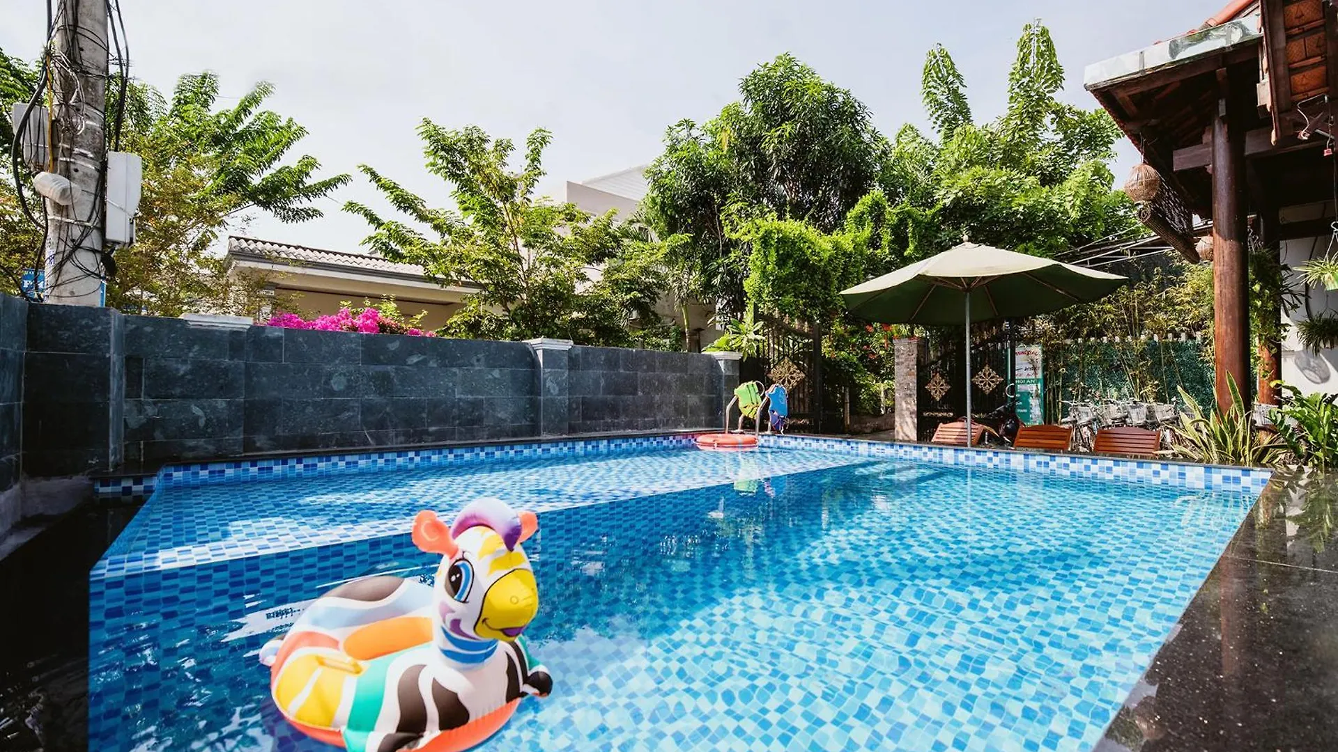 Tue Tam Garden Villa location